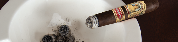 blogfeedteaser-How-to-Ash-a-Cigar_0