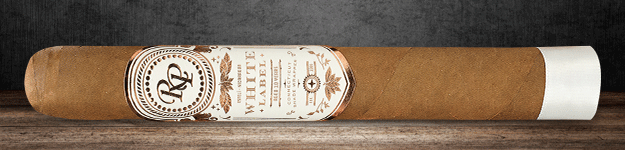 blogfeedteaser-Rocky-Patel-White-Label-Robusto