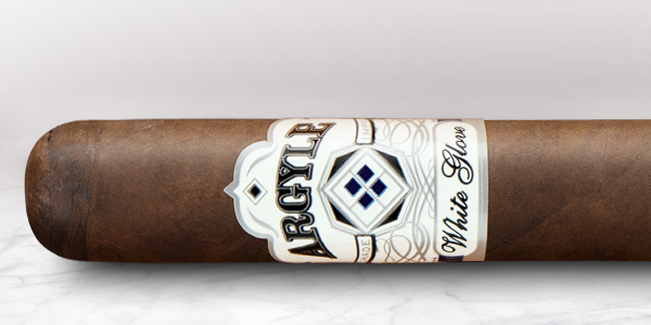 teaserimage-Argyle-White-Glove-Robusto