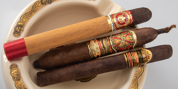 teaserimage-Cult-Favorite-Cigars