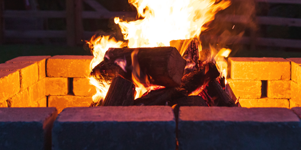 teaserimage-Top-Cigars-to-Smoke-at-Fire-Pit