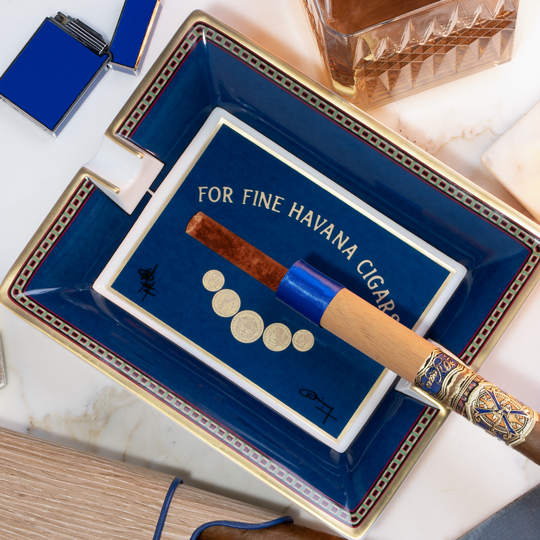 Elie Bleu - Ashtray Medals Black | Lonestar Liquor