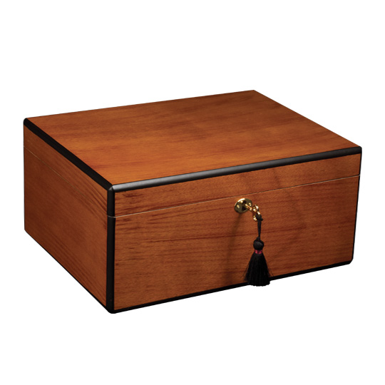 Photo of Savoy Pearwood Humidor